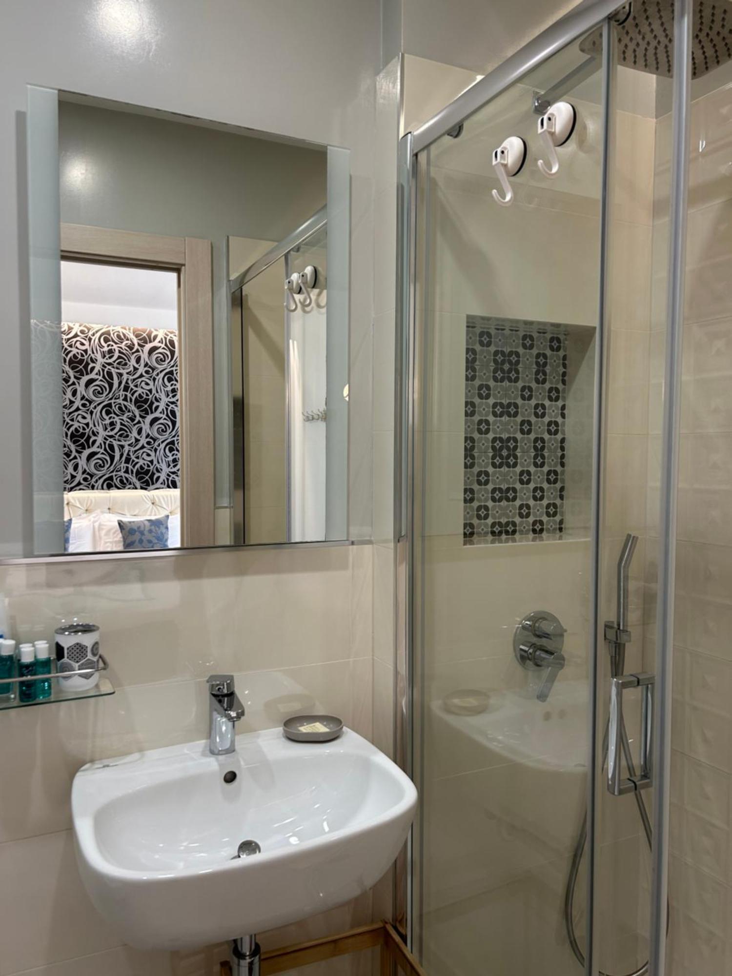 Alba Rooms La Spezia Bagian luar foto