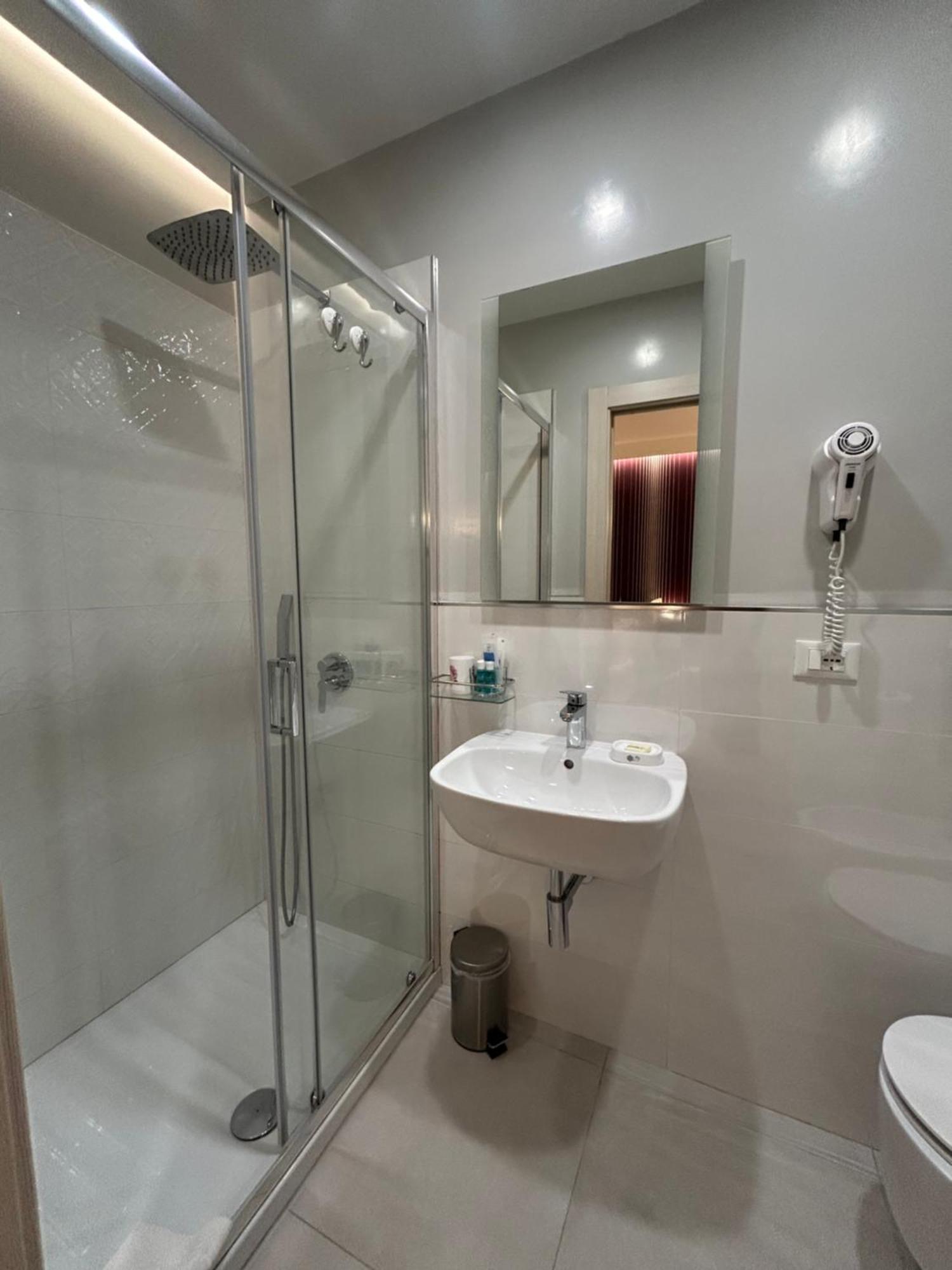 Alba Rooms La Spezia Bagian luar foto
