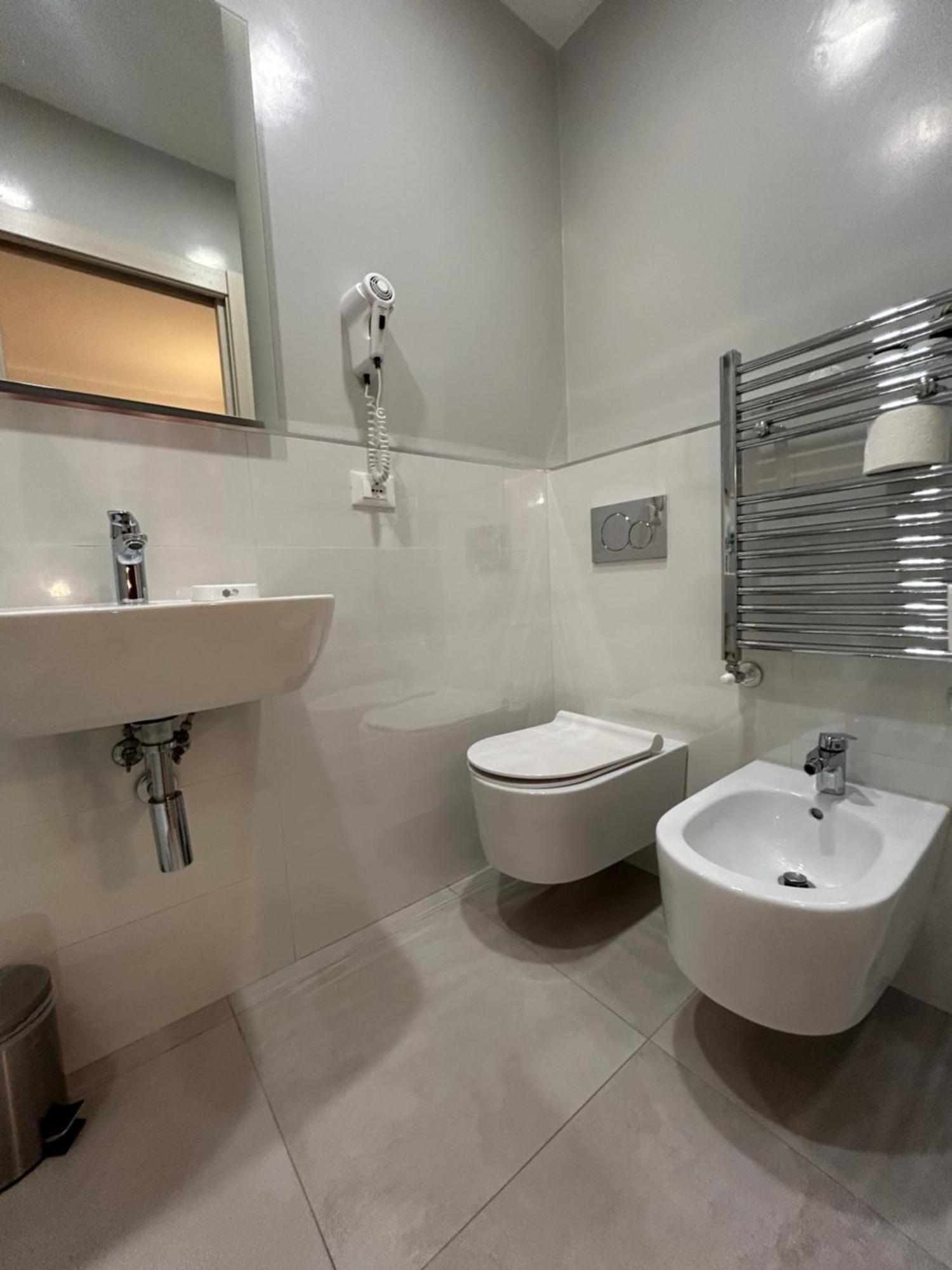 Alba Rooms La Spezia Bagian luar foto