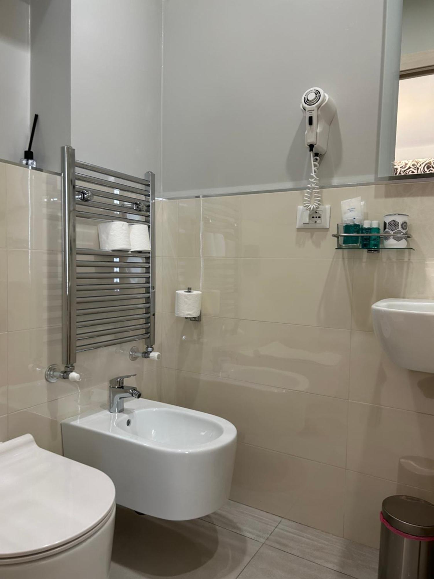Alba Rooms La Spezia Bagian luar foto