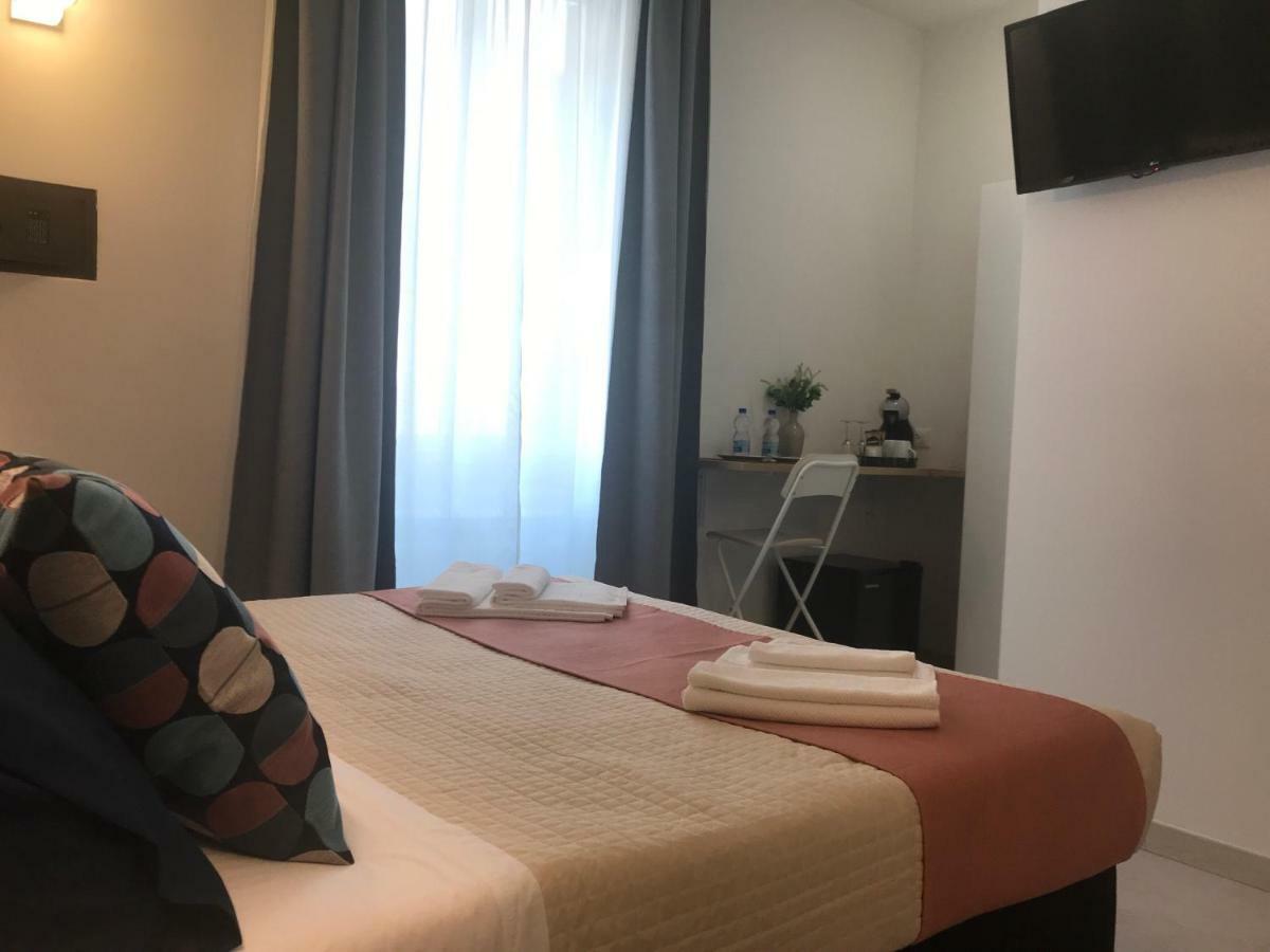 Alba Rooms La Spezia Bagian luar foto