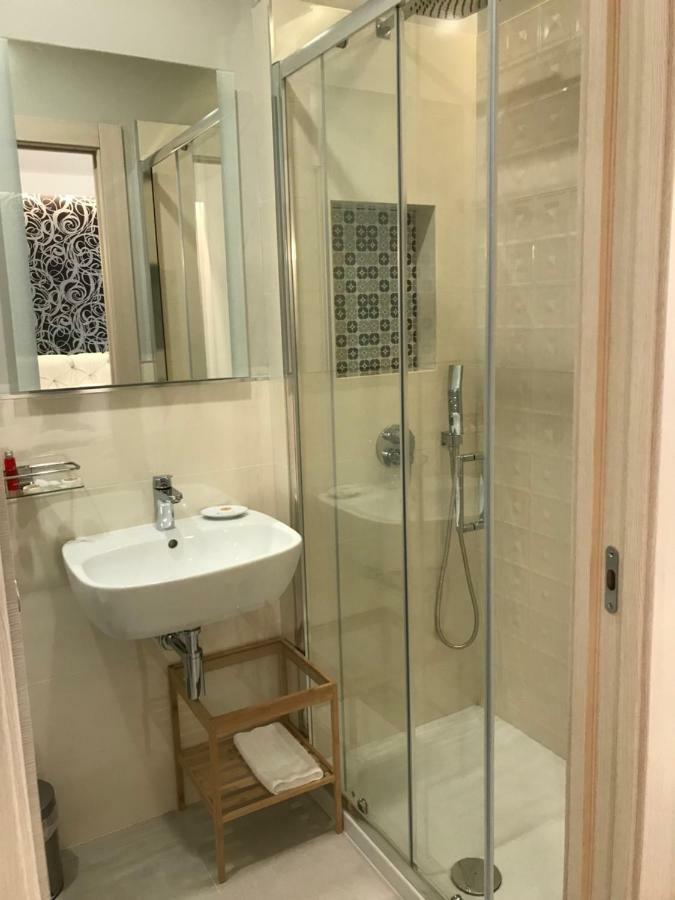 Alba Rooms La Spezia Bagian luar foto
